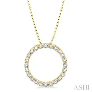 1/2 Ctw Circle of Love Round Cut Diamond Pendant With Chain in 14K Yellow Gold