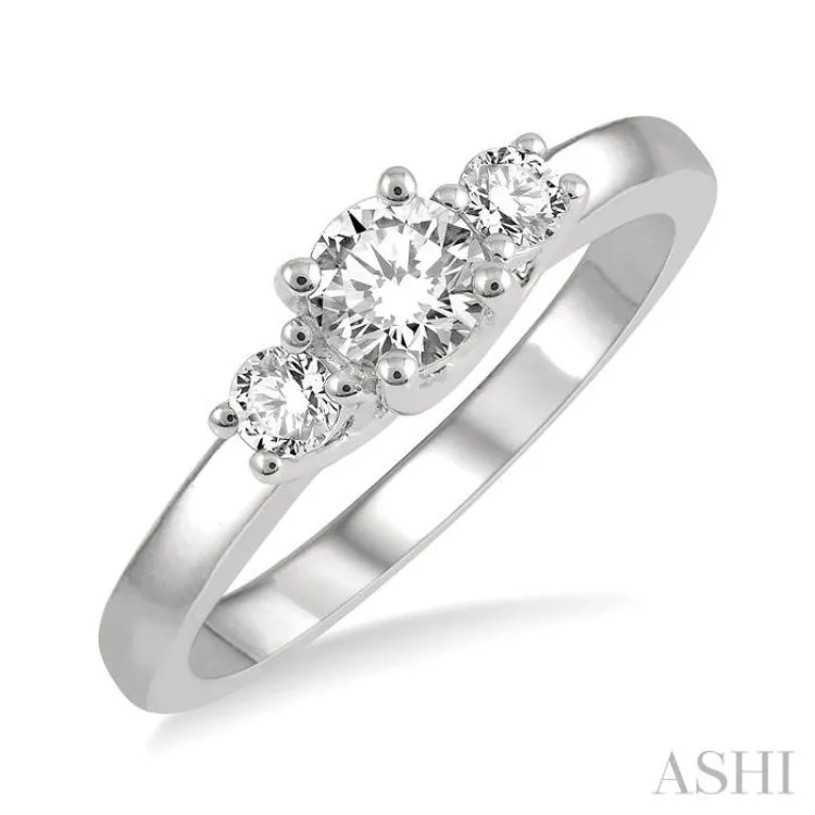 1/2 ctw Round Cut Diamond Three-Stone Ring in 14K White Gold