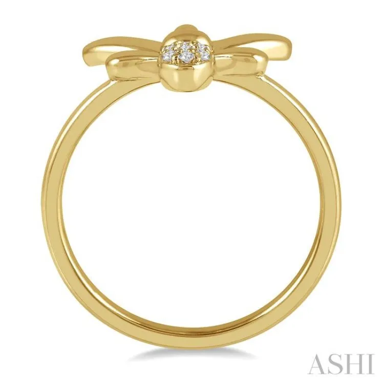 1/20 ctw Bumble Bee Round Cut Diamond Petite Fashion Ring in 14K Yellow Gold