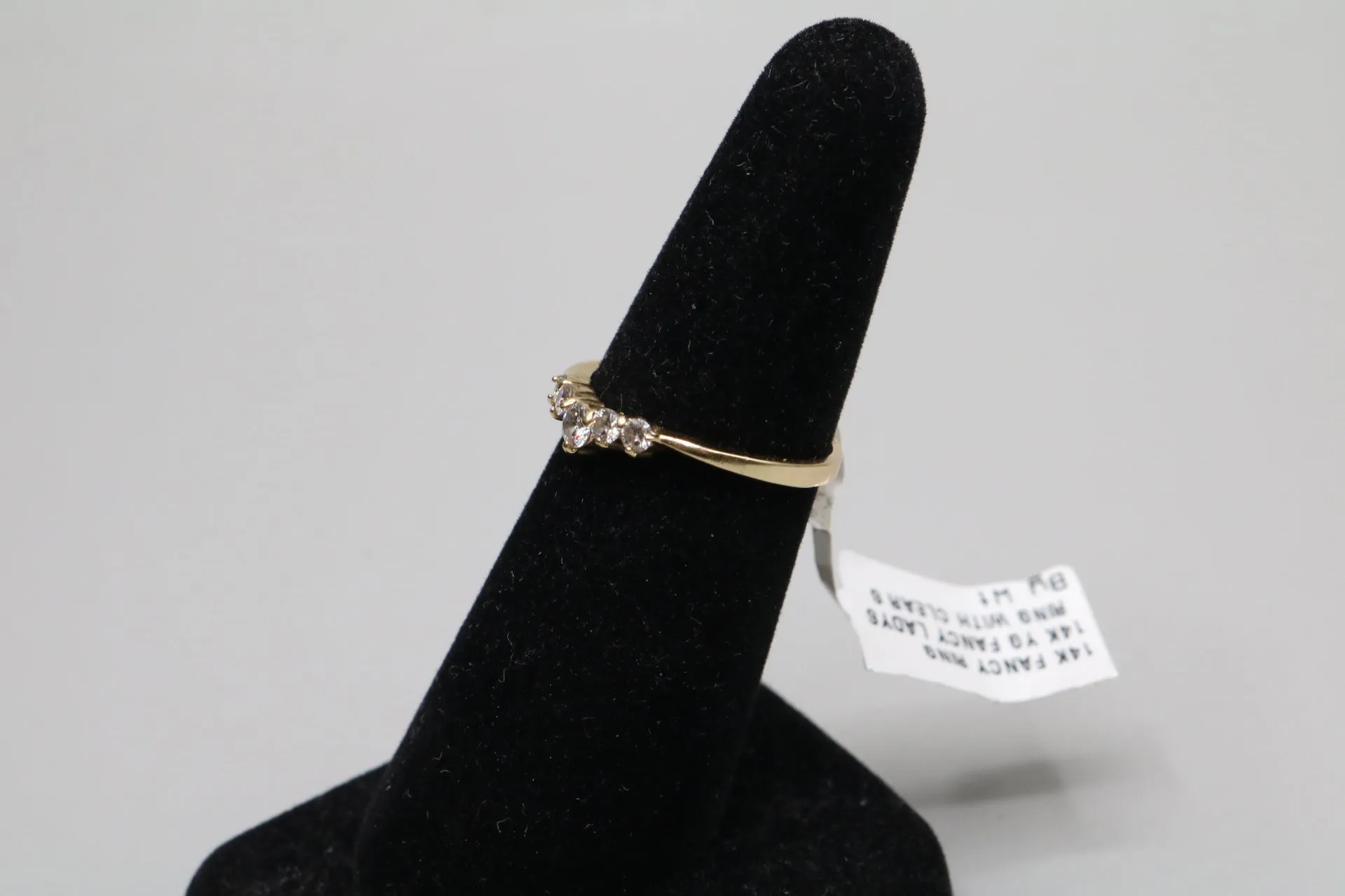 14K Yellow Gold Curved Wedding Band Diamond Ring (Size 6 3/4)