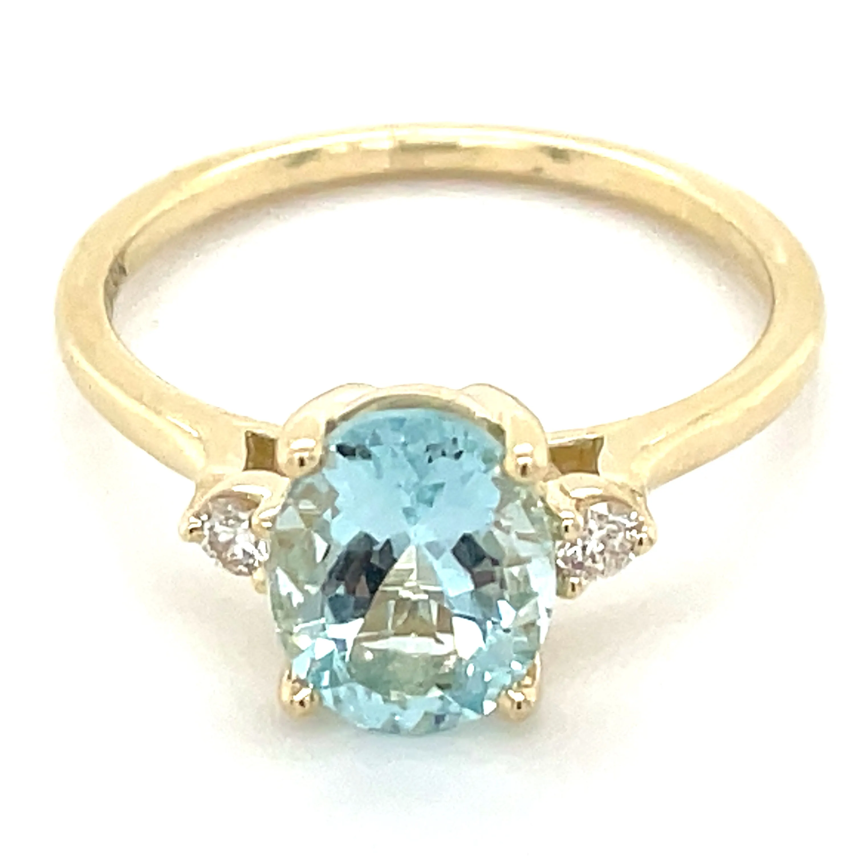 9ct Yellow Gold 1.75ct Oval Aquamarine And 0.08ct Diamond Ring