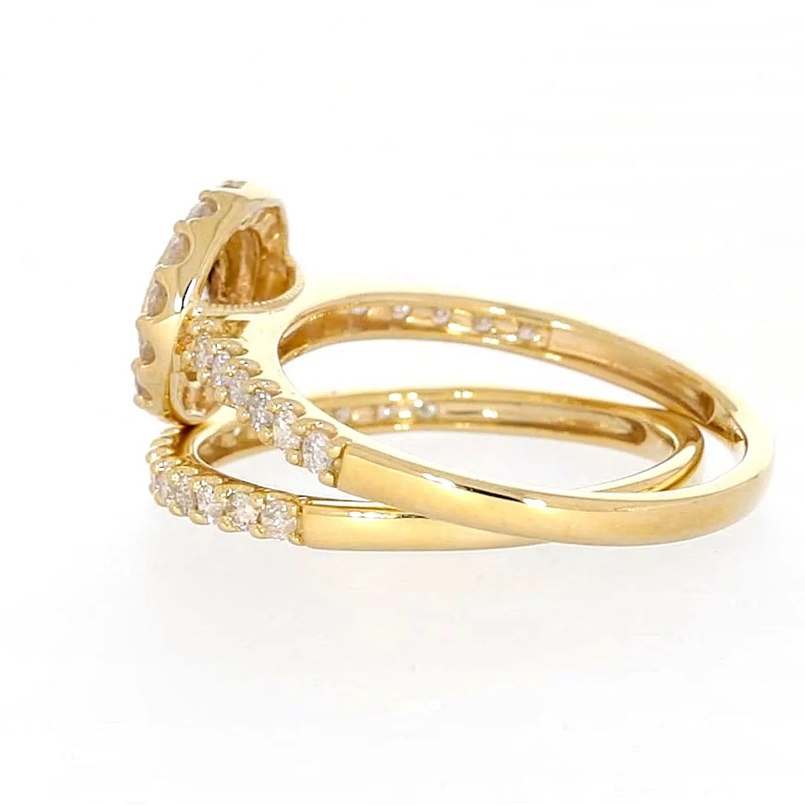 9ct Yellow Gold Round Brilliant Cut with 3/4 CARAT tw of Diamonds Ring