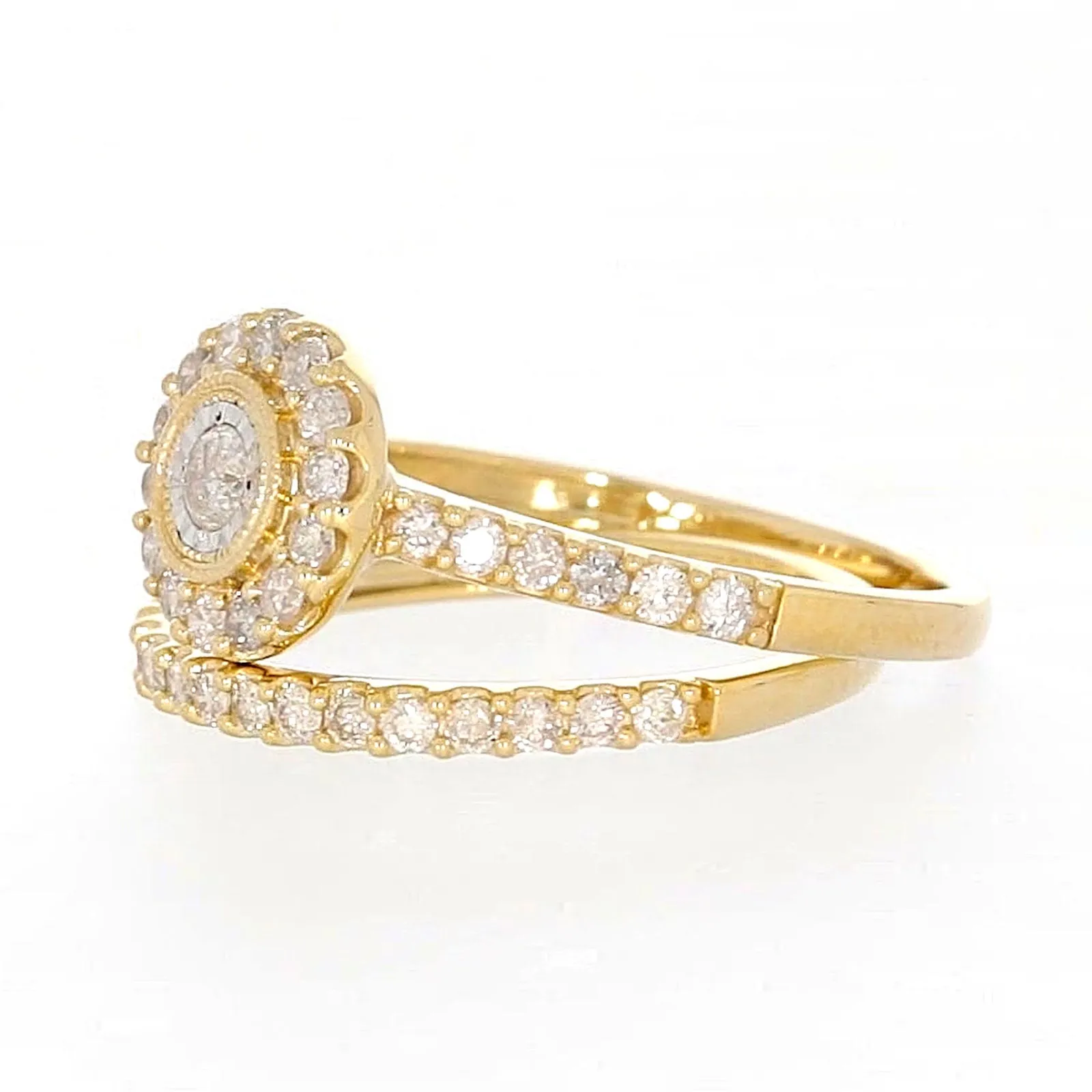 9ct Yellow Gold Round Brilliant Cut with 3/4 CARAT tw of Diamonds Ring