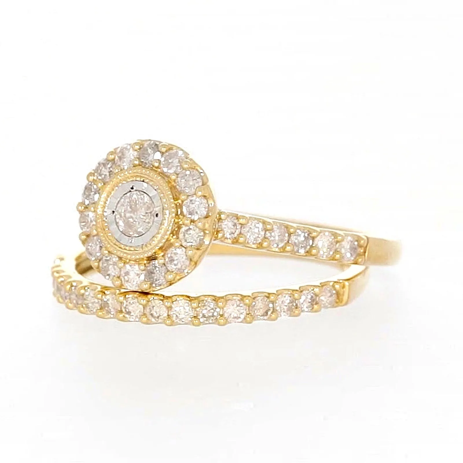 9ct Yellow Gold Round Brilliant Cut with 3/4 CARAT tw of Diamonds Ring