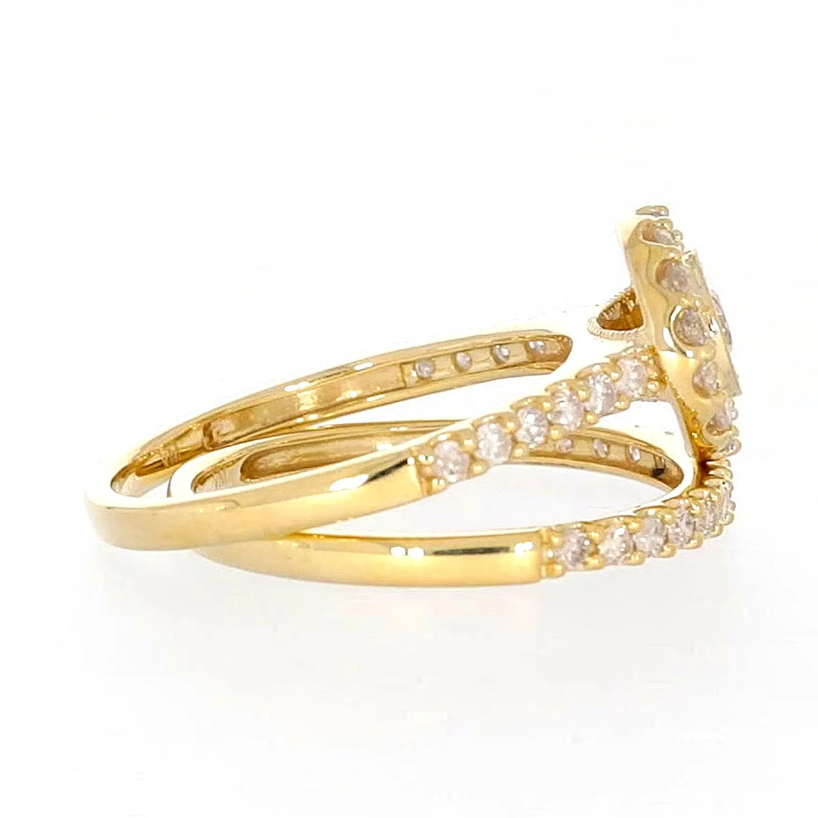 9ct Yellow Gold Round Brilliant Cut with 3/4 CARAT tw of Diamonds Ring