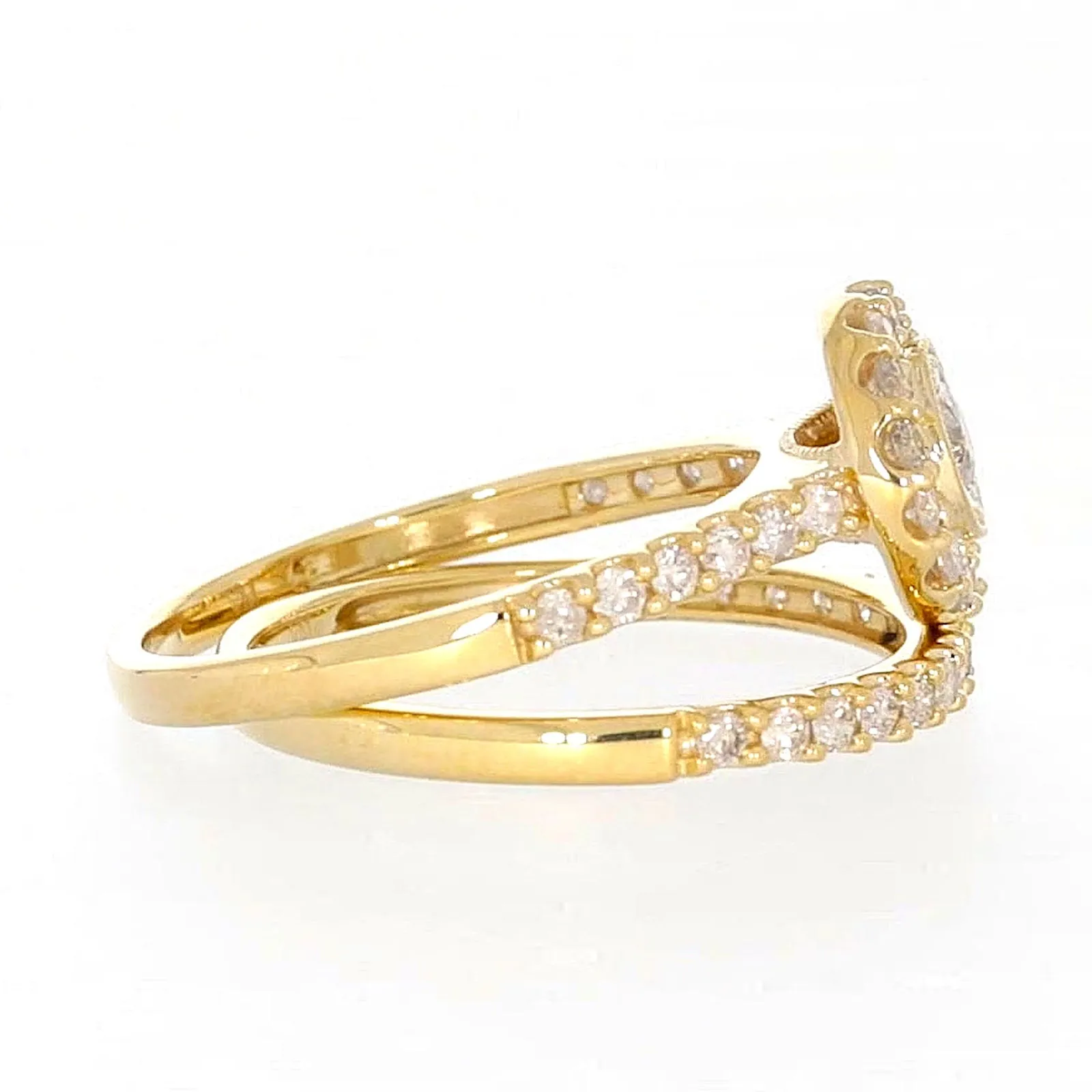 9ct Yellow Gold Round Brilliant Cut with 3/4 CARAT tw of Diamonds Ring