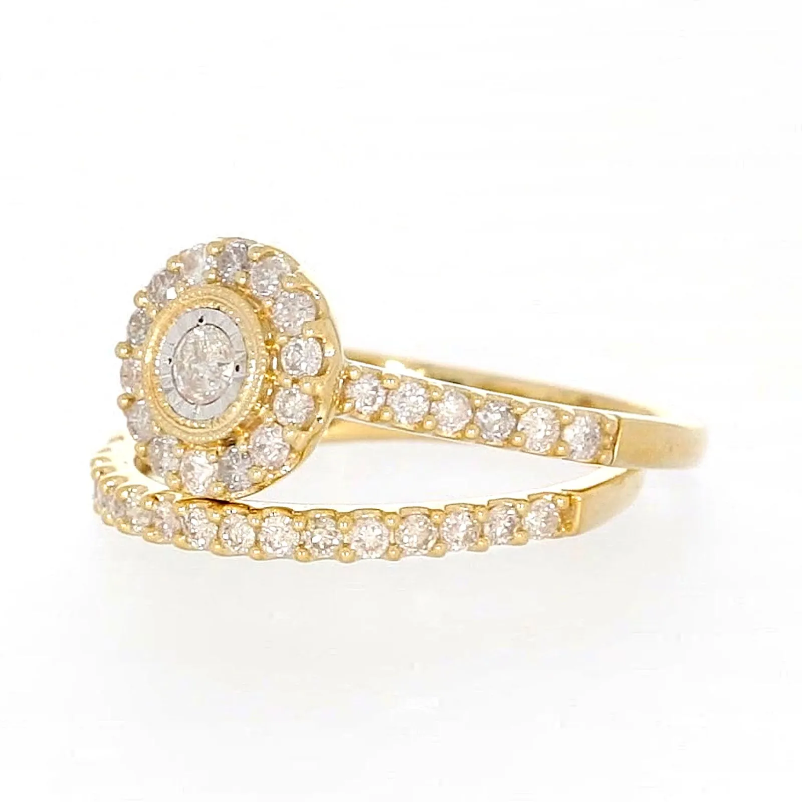 9ct Yellow Gold Round Brilliant Cut with 3/4 CARAT tw of Diamonds Ring