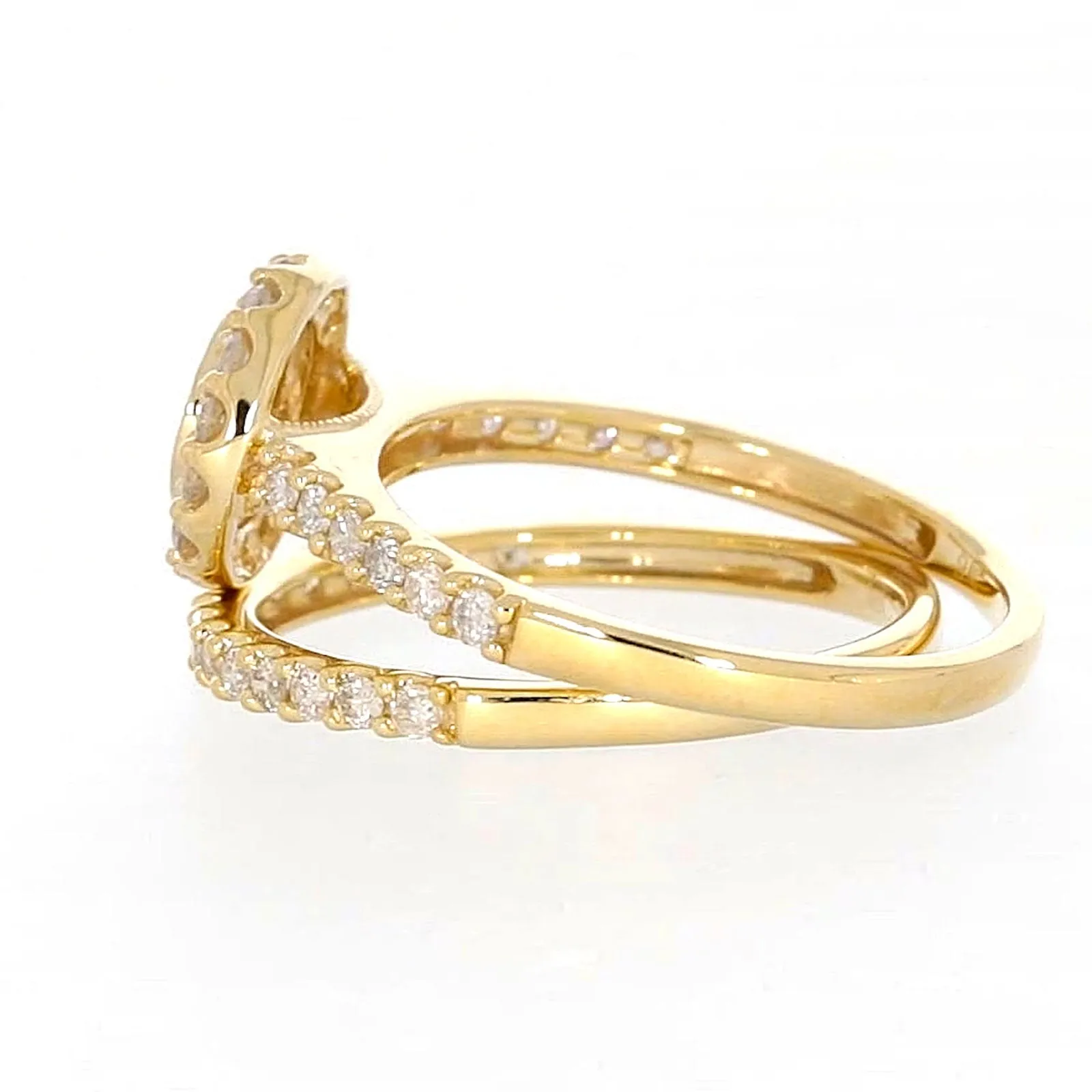 9ct Yellow Gold Round Brilliant Cut with 3/4 CARAT tw of Diamonds Ring