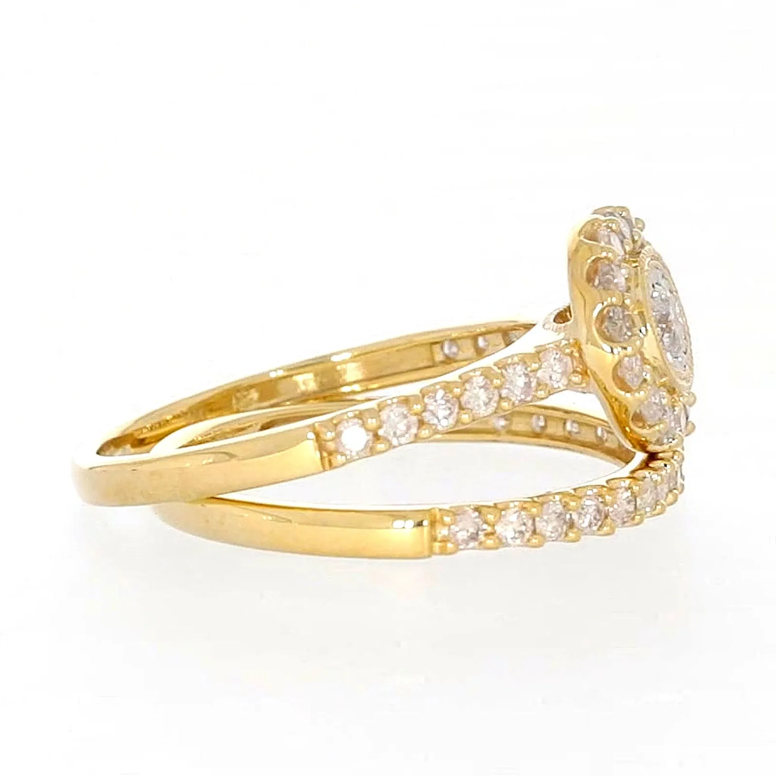 9ct Yellow Gold Round Brilliant Cut with 3/4 CARAT tw of Diamonds Ring