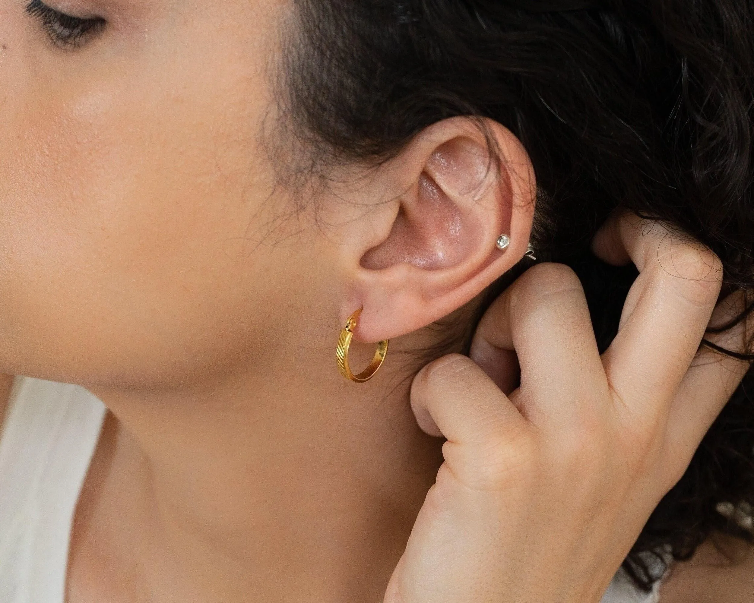 Classic Gold Medium Hoop Earrings with Stripes