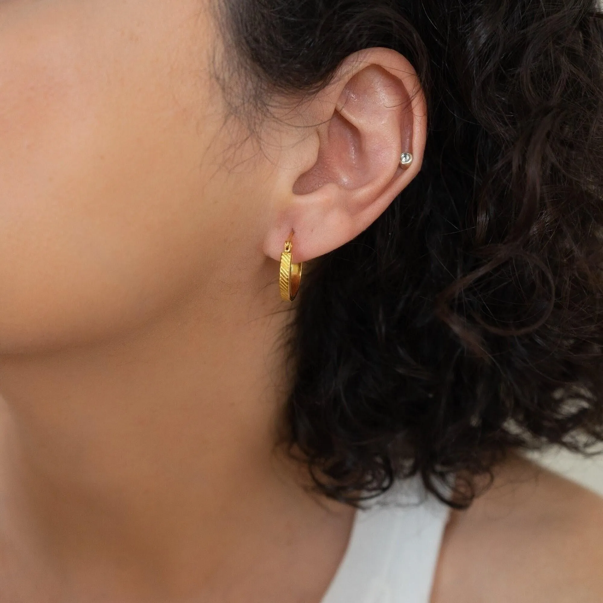 Classic Gold Medium Hoop Earrings with Stripes