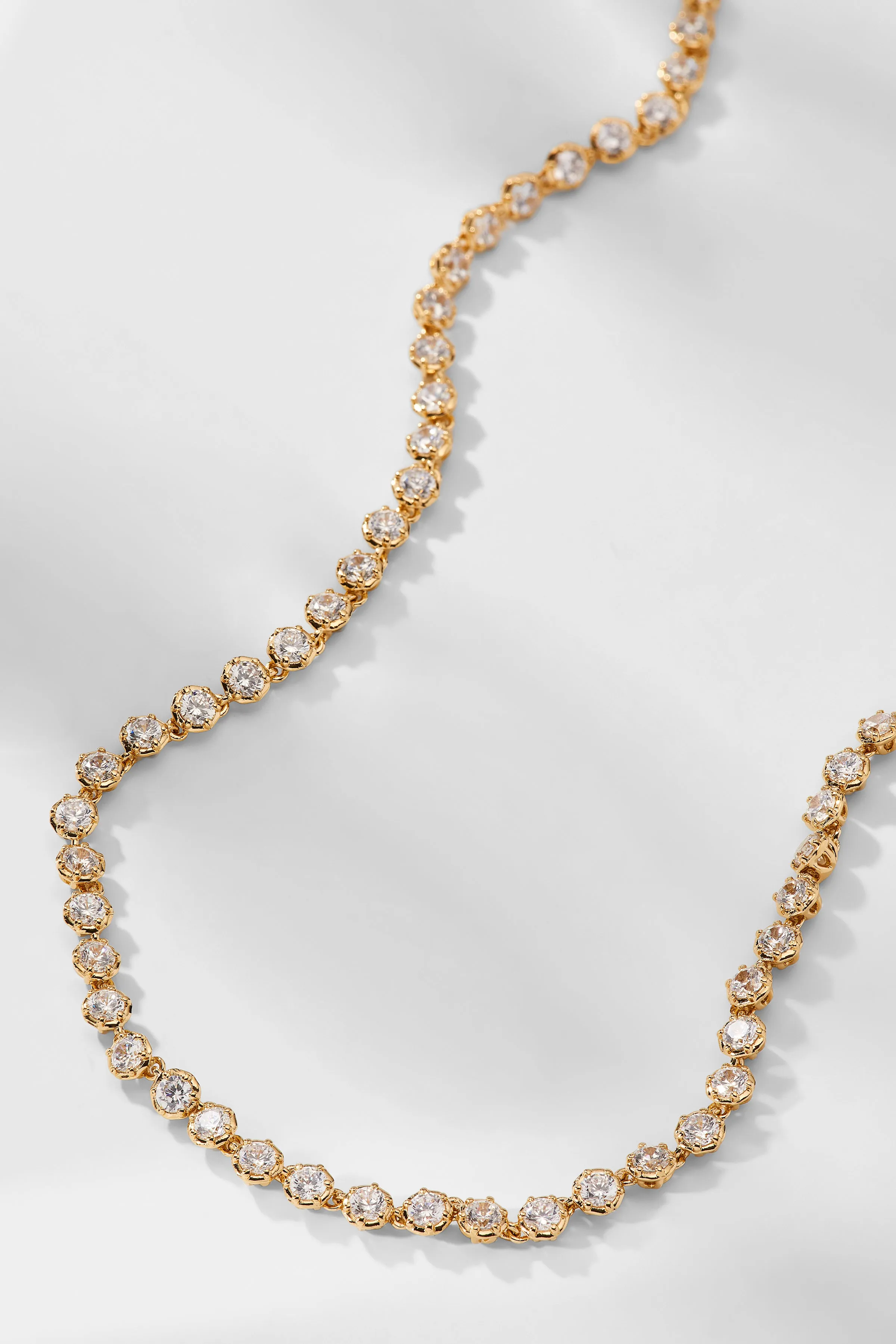 CLEO LONG CHAIN NECKLACE