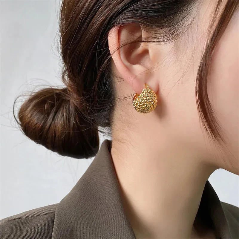 Design Gold Color Plated Braided Hollow Circle Ball Hoop Women Ear Buckles Wholesale Simple Earring