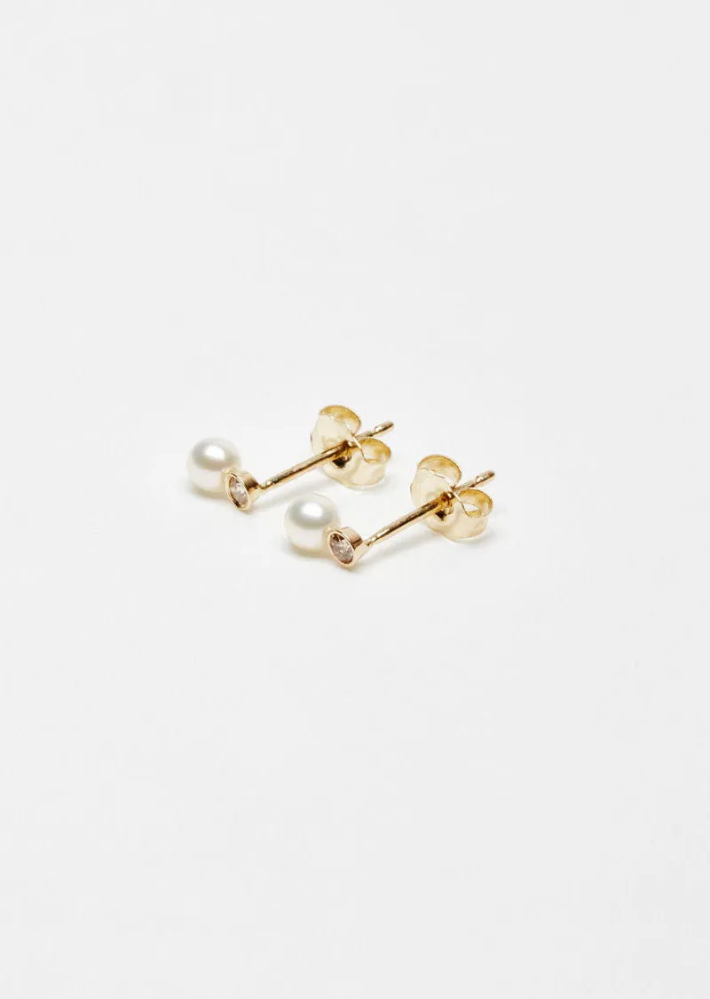 Diamond Pearl Studs