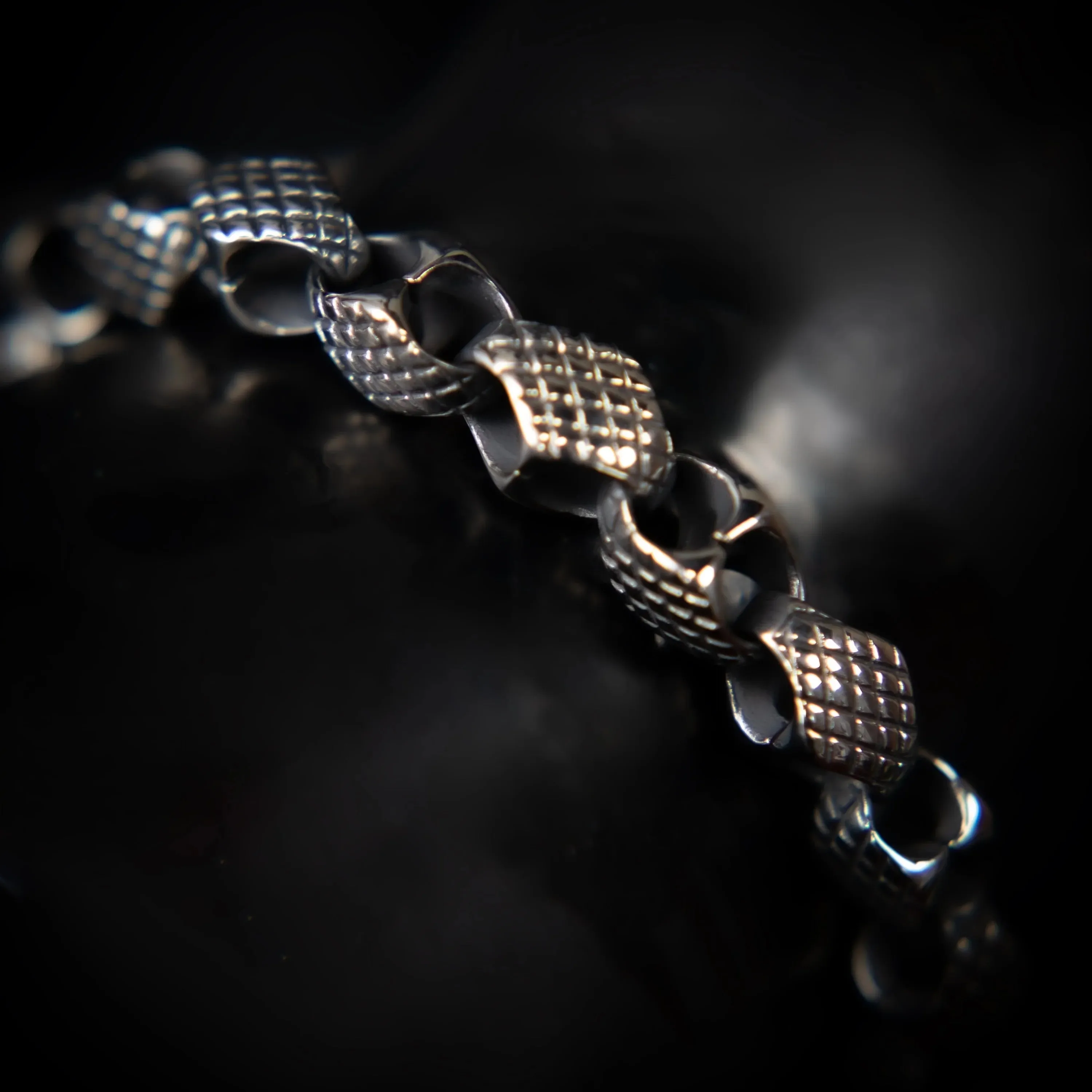 Erasmun Snake Chain Bracelets