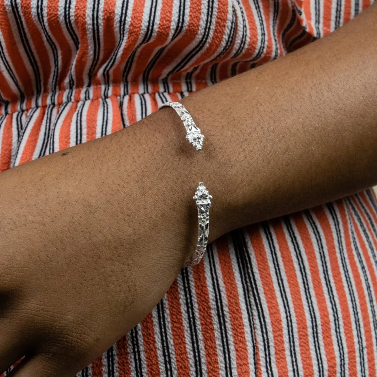 Flat Grape Head Bangle with Berry Vine Pattern