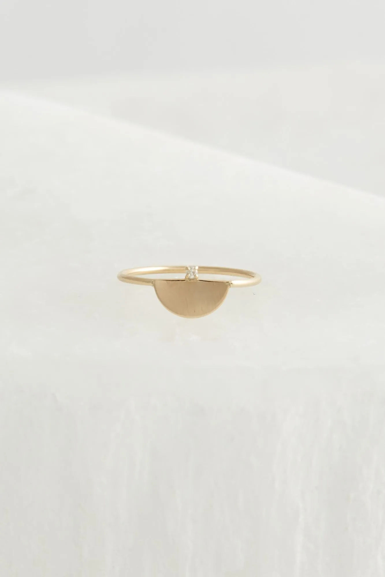 Gjenmi Half Moon Ring