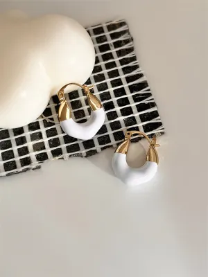 just-lil-things-white-hoop-earrings-jlt11927