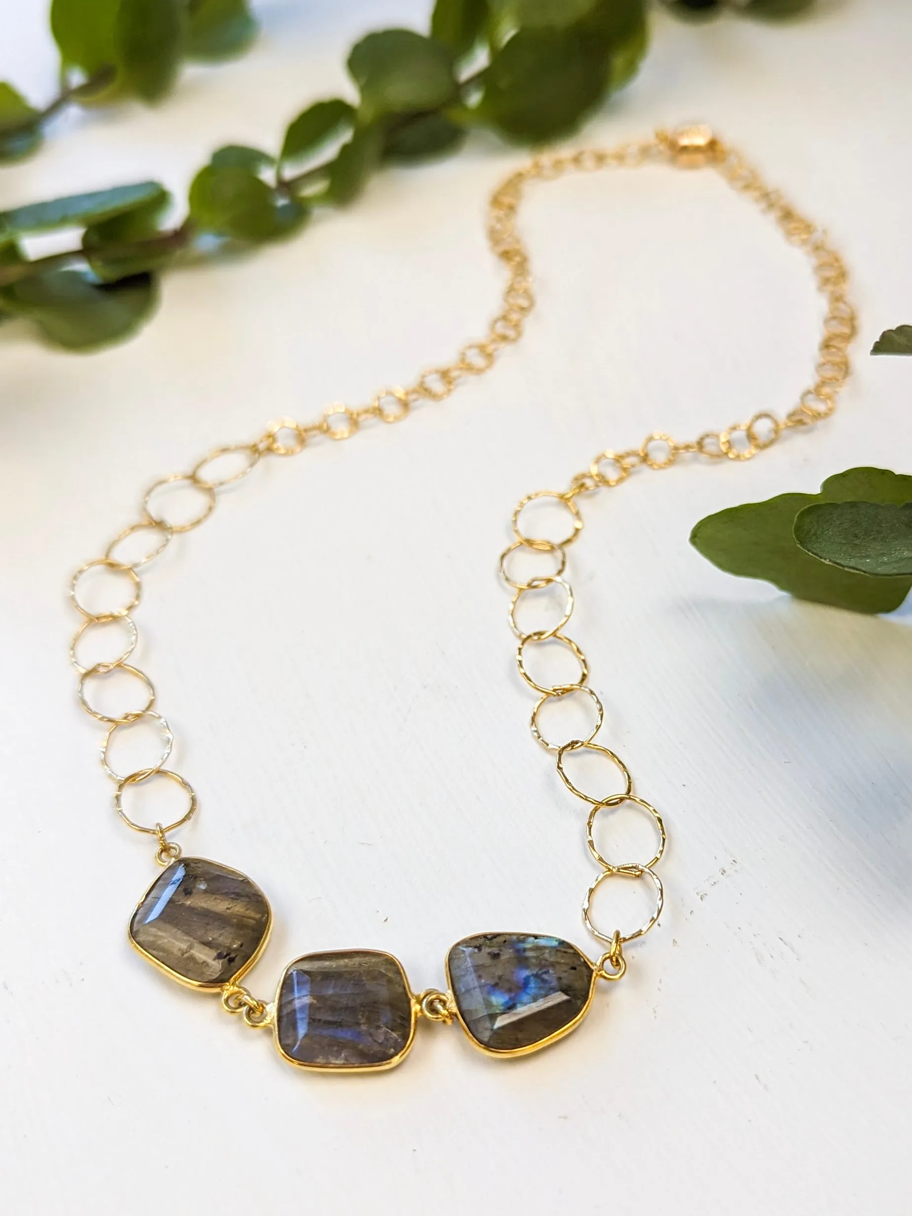 Labradorite Pebble Magnetic Necklace