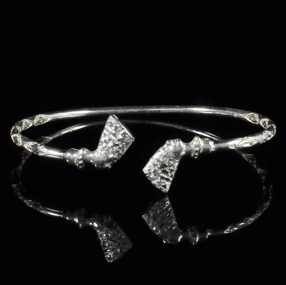 Light  Bangle with Nefertiti Egyptian Head Diamante Pattern