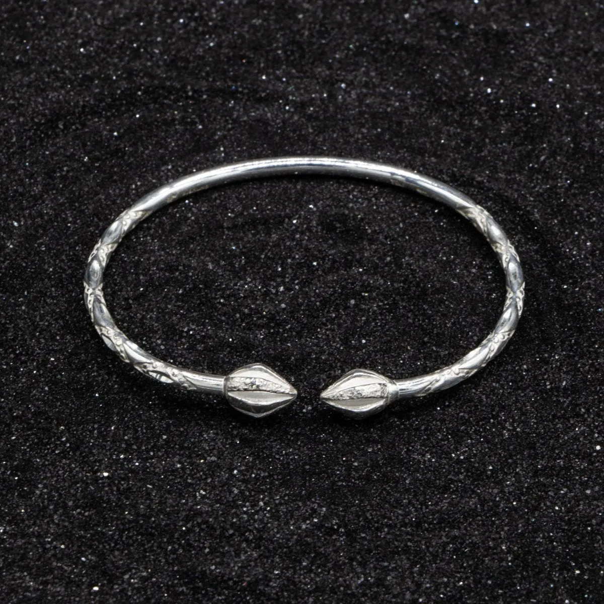 Light Cocoa Pod Bangle with Diamante Pattern