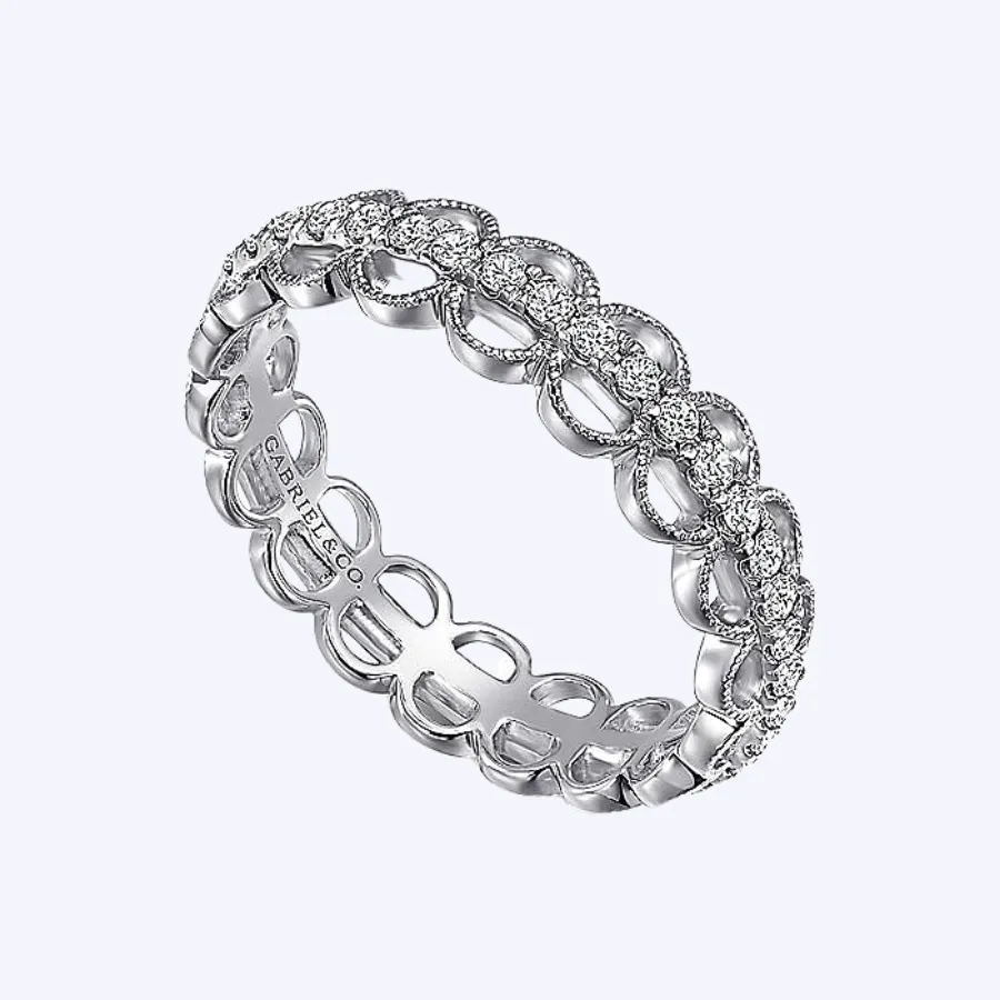 Lillian Scalloped Diamond Band