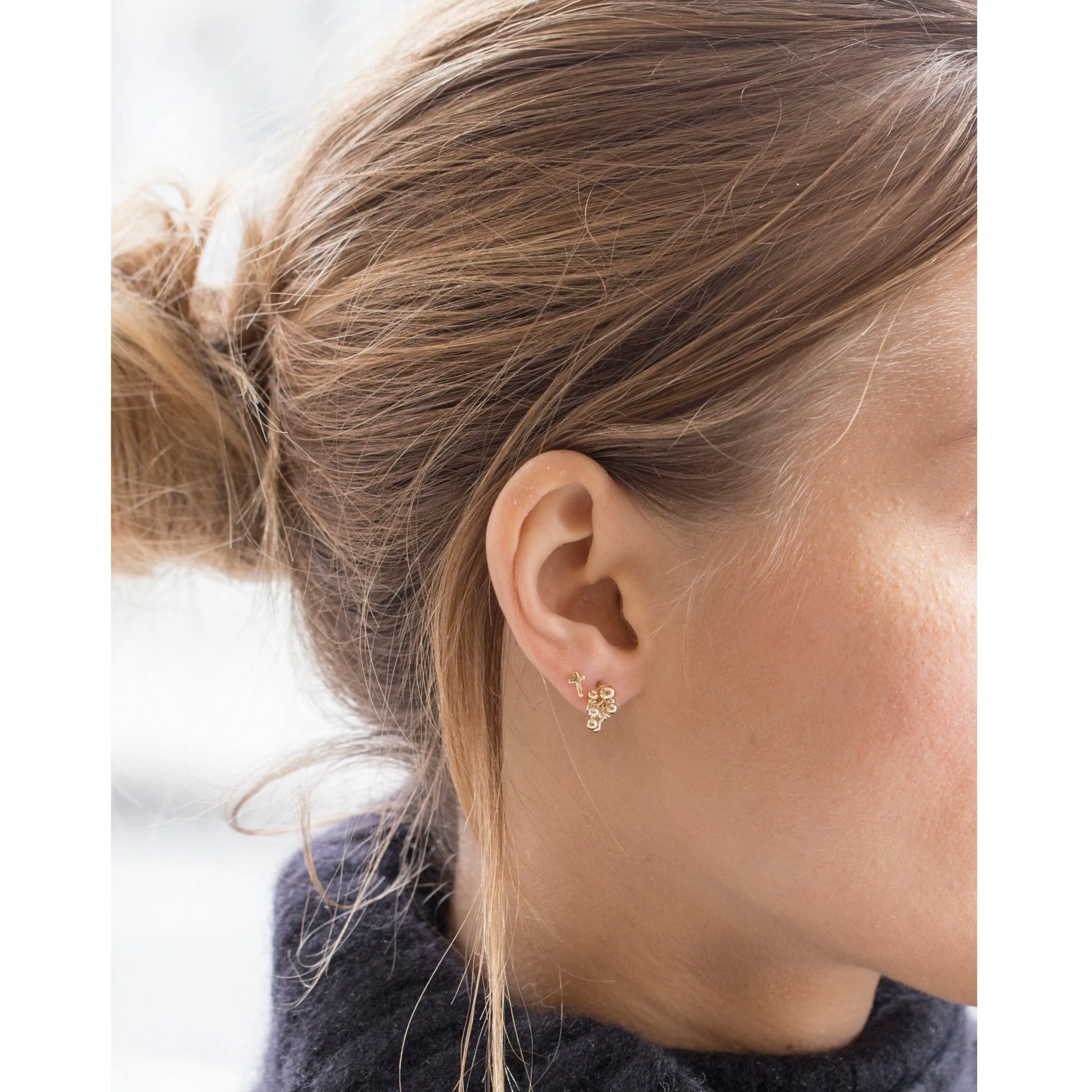 Molecule Droplet Stud Earrings