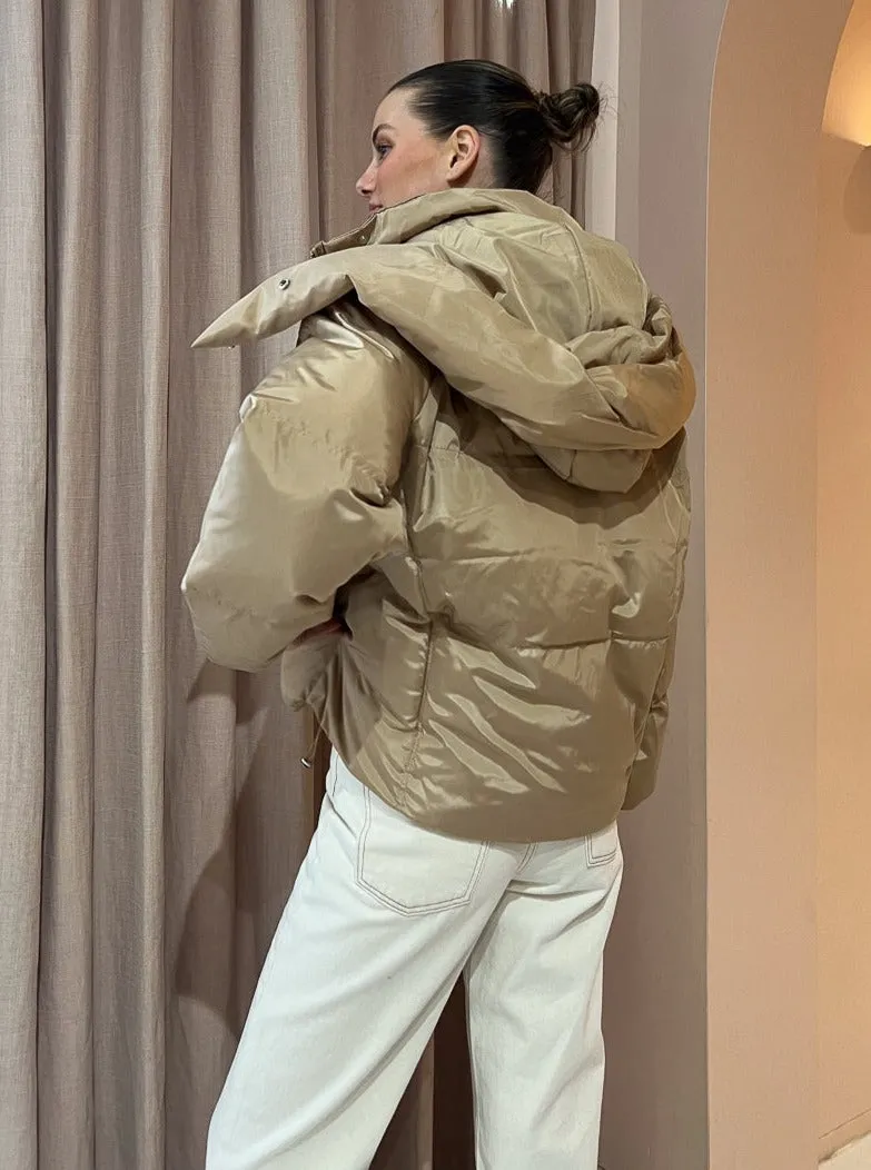 Pisces Puffer Jacket in Sand