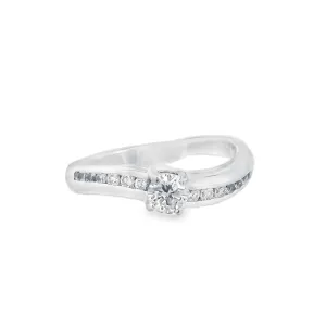 Platinum Round Diamond 0.20Ct Contemporary Engagement Ring