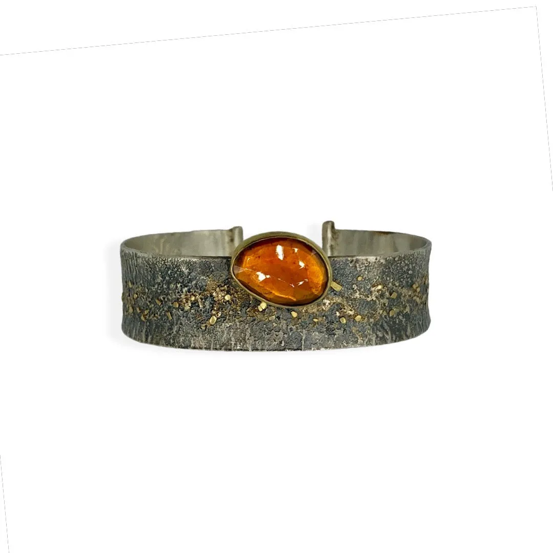 Rose Cut Spessartite Garnet Set Cuff in 18k Gold