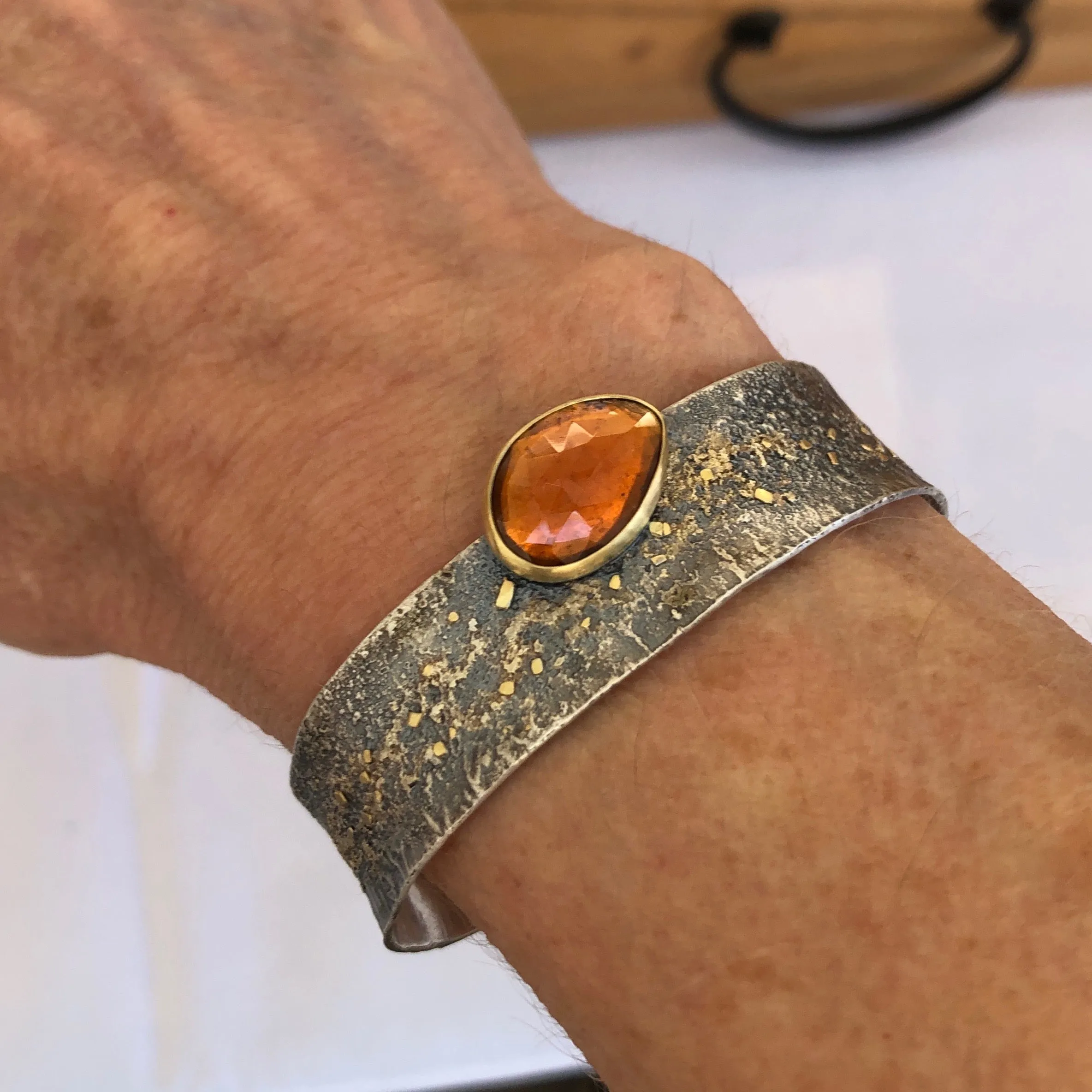 Rose Cut Spessartite Garnet Set Cuff in 18k Gold